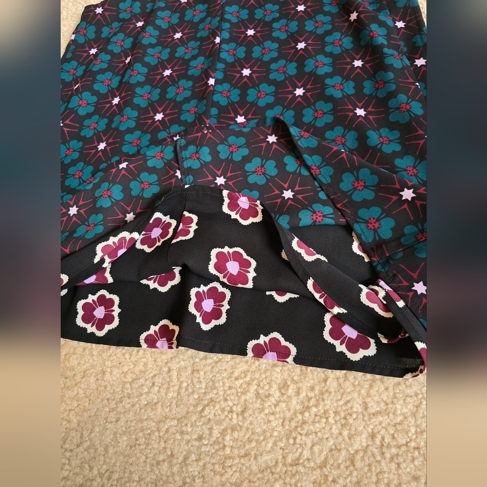 🌈 REVERSIBLE Express Barcelona Blue Green Floral Sleeveless V Neck Size Small - Picture 6 of 7